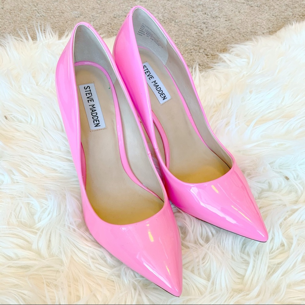 Like New Steve Madden Pink Daisy Heels 9